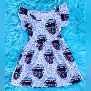Turquoise tounge dress